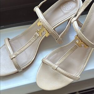 Tory Burch Cream Sandals with T-Strap Design